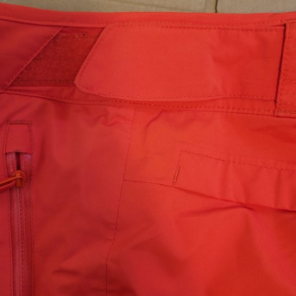 Helly Hansen Women's Legendary Insulated Ski Pants - Picture 4 of 9